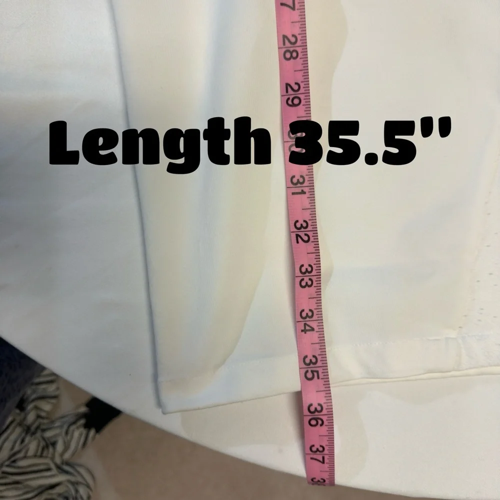 NWT Chico’s Weekend White Eyelet Wide Leg Capri Pants w/ pockets Size 4 (18-20) - Picture 13 of 14